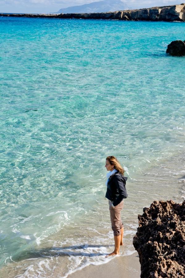La Casa Dell'Arancio Bed & Breakfast Favignana Dış mekan fotoğraf